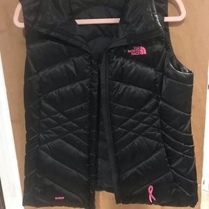 Black north face puffer vest